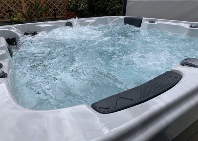 Installation d'un Jacuzzi 5 places compact à Montluçon Be Well Canada SPA Auvergne