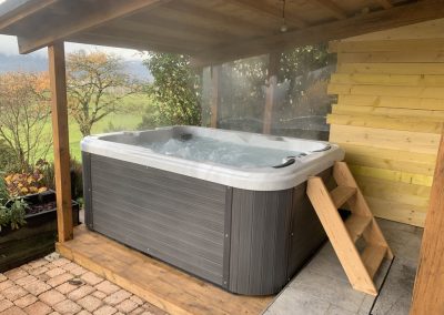 Installation d'un Jacuzzi 3 places à Saint Flour Be Well Canada SPA Auvergne