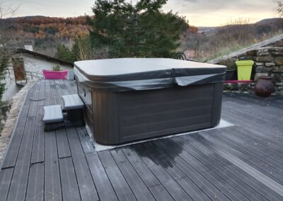 Installation d'un Spa haut de gamme 5 Places à Issoire Be Well Canada SPA Auvergne