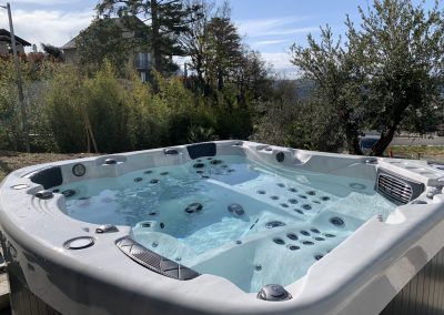 Installation d’un Jacuzzi haut de gamme 5 places à Vichy