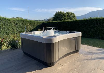 Installation d’un Spa 5 places à Neris les bains en Auvergne