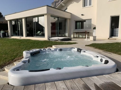 Installation d’un Jacuzzi encastré haut de gamme à Vichy